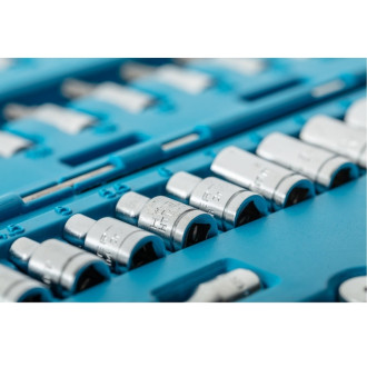 Набір торцевих голівок та аксесуарів 1/4" в пластиковому кейсі HOEGERT 46 (HT1R416)