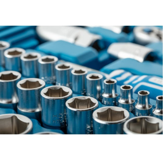 Набір торцевих голівок 1/2", 1/4" та аксесуарів в пластиковому кейсі HOEGERT 94 (HT1R426)