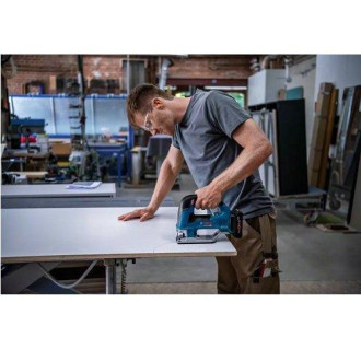 Лобзик акумуляторний BOSCH GST 18V-155 BC