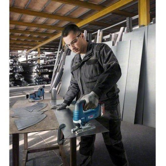 Лобзик акумуляторний BOSCH GST 185-LI 18 В 4А/год