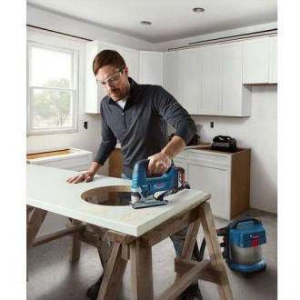 Лобзик акумуляторний BOSCH GST 185-LI 18 В 4А/год