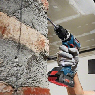 Набір акумуляторів + зарядний пристрій Bosch ProCORE18V 4.0Ah + GAL 1880 CV