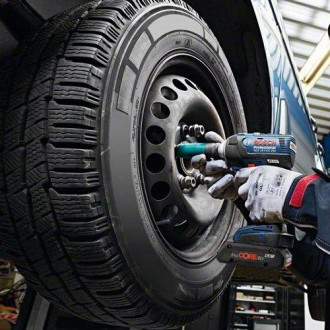 Набір акумуляторів + зарядний пристрій Bosch ProCORE18V 4.0Ah + GAL 1880 CV