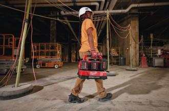 Зарядний пристрій PАCKOUT MILWAUKEE, M18 PC6 (для 6 ак. М18)