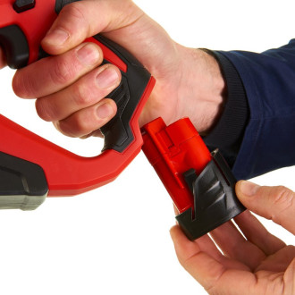 Машина прочистна акумуляторна MILWAUKEE, M12 BDC6-0C, трос 6м, ємність для зберігання