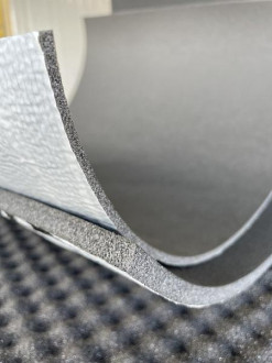 Шумоізоляційний лист ULTIMATE ACCENT з водостійким клеєм 500x750x4мм ULTIMATE 70710602465