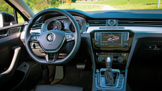 Захисне скло Pixsel на монітор VOLKSWAGEN PASSAT - 6.5“ 2015 - 2019