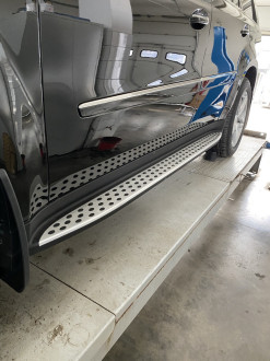 Бокові підніжки (пороги)