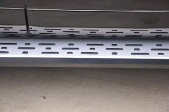 Бокові підніжки (пороги)