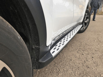 Бокові підніжки (пороги)