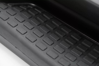 Бокові підніжки (пороги)